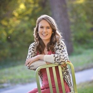 Meet your Posher, Olivia